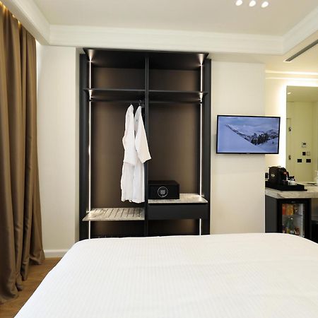 Hotel Adore วญอเรอ ภายนอก รูปภาพ