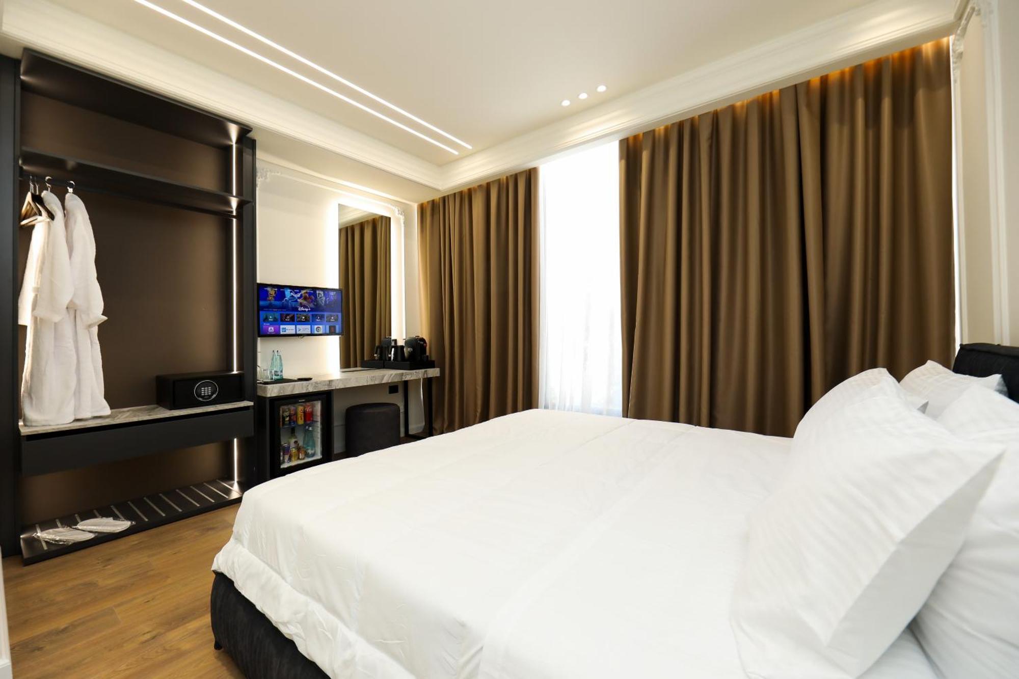 Hotel Adore วญอเรอ ภายนอก รูปภาพ