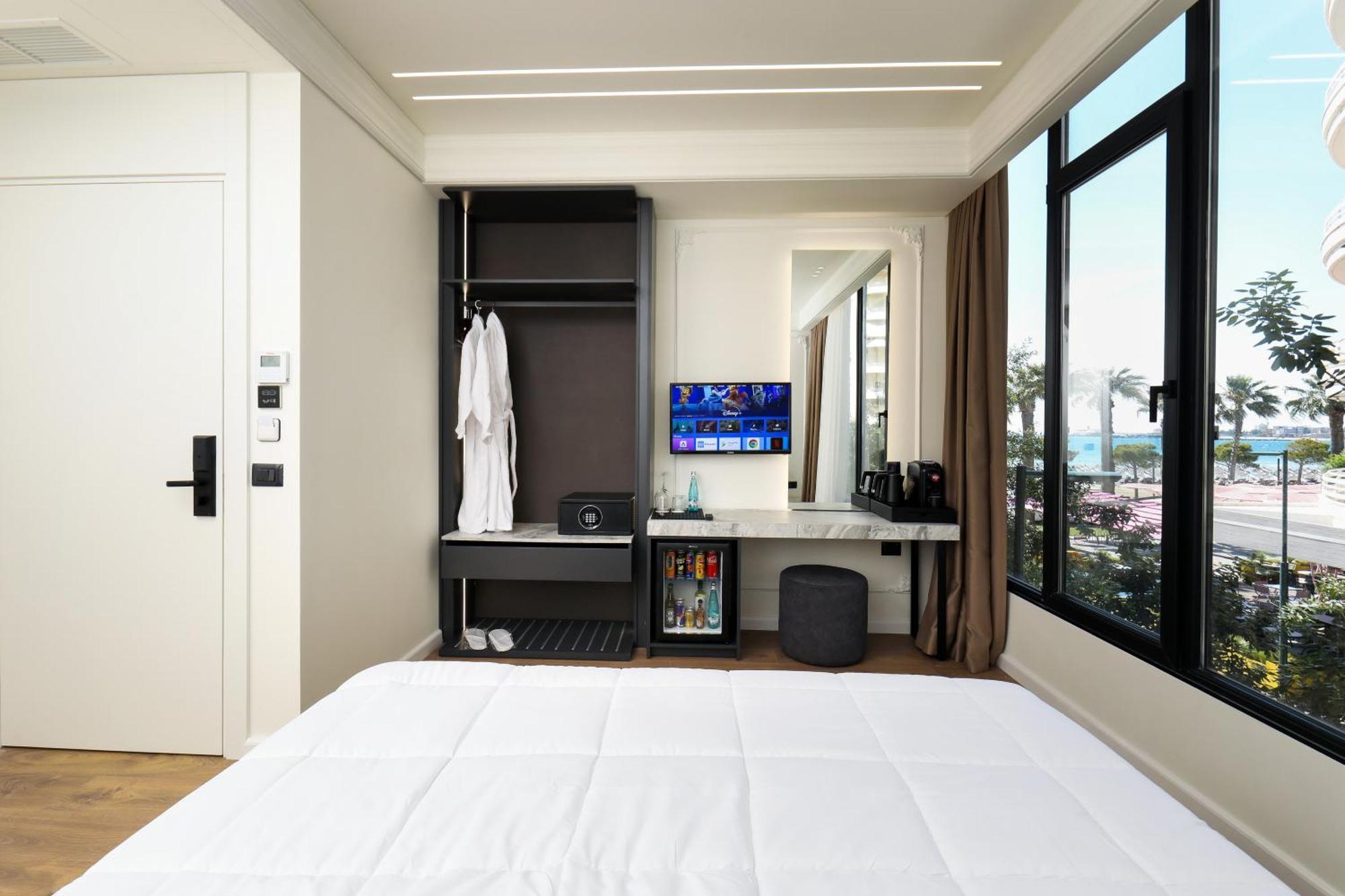 Hotel Adore วญอเรอ ภายนอก รูปภาพ